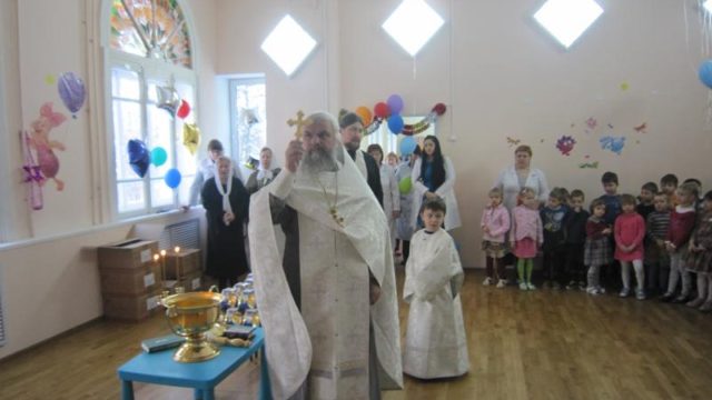 Иоанн Монаршек и Алексий Барашков посетили  Ивантеевский детский санаторий