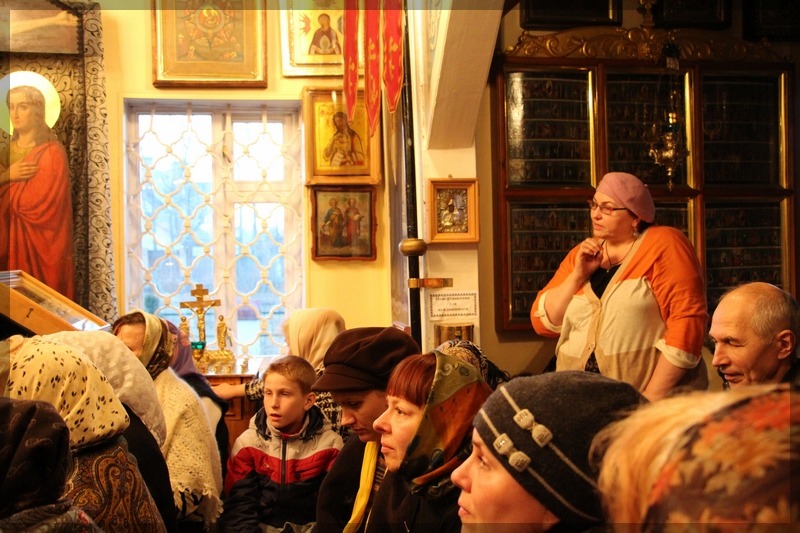 писатель Николаев Виктор в храме