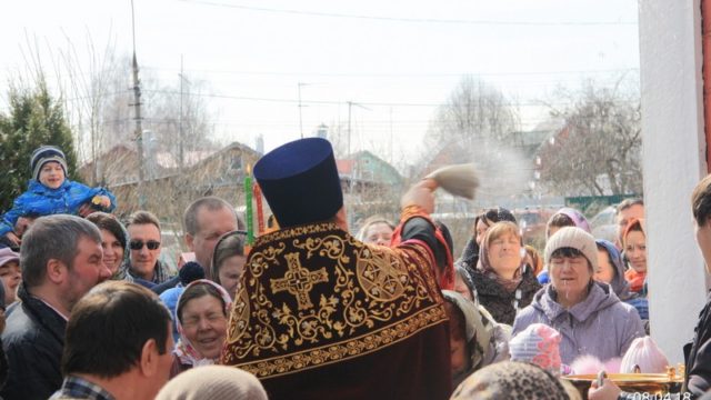 Пасхальный праздник у Георгиевского храма