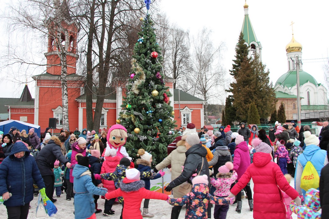 Рождественская елка для детей и концерт
