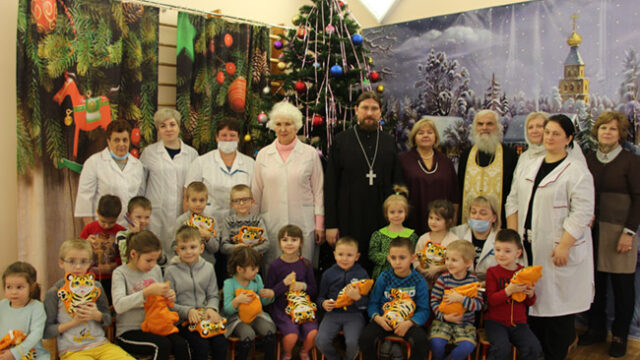 Поздравление детей детского неврологического санатория с праздником Рождества Христова.