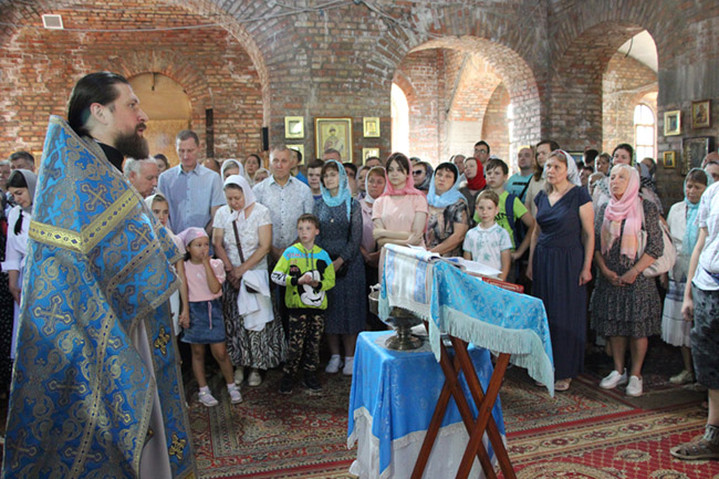 28 августа  после Божественной Литургии в Георгиевском храме состоялся молебен на начало учебного года.